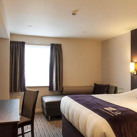 Premier Inn Dover Central - Eastern Ferry Terminal Екстер'єр фото